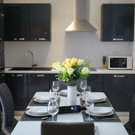 Deluxe Look Apartment *