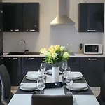 Deluxe Look דירה *