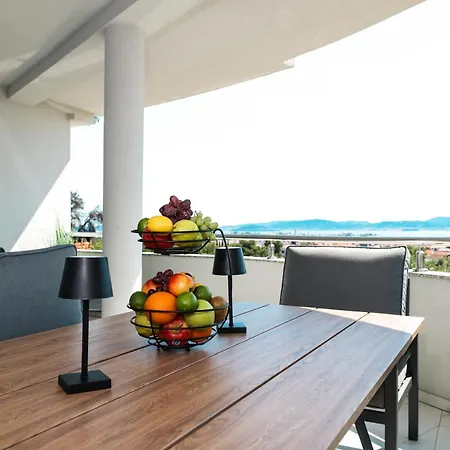 Deluxe Look Daire Zadar
