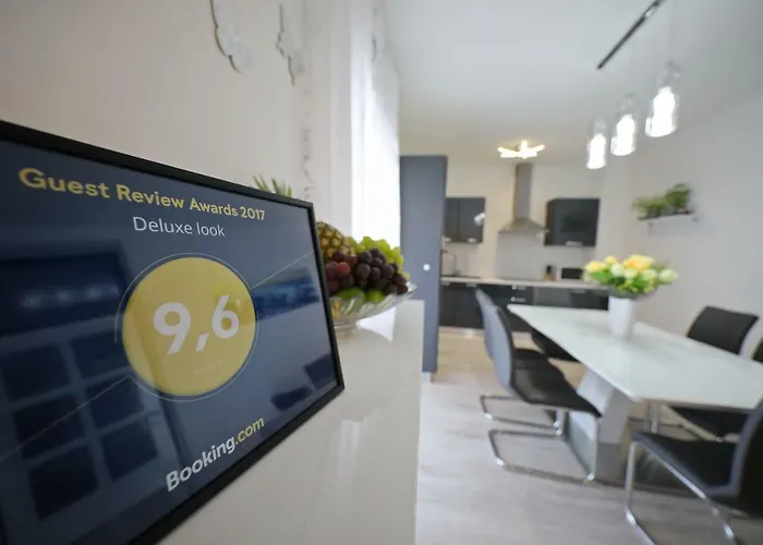 Deluxe Look アパート